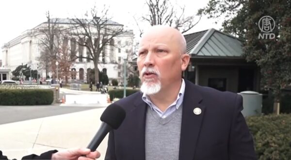 対イラン姿勢を巡る米議会の状況　共和党は軍事行動を支持　民主党は外交を重視