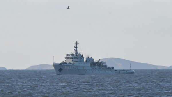 中共軍　指揮中枢を自ら断つ　台湾海峡情勢に長期的影響か