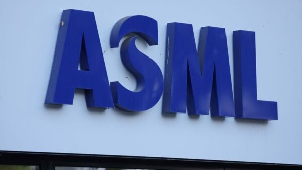 中国　EUV装置を模倣も　オランダメディアから「お粗末」と一蹴