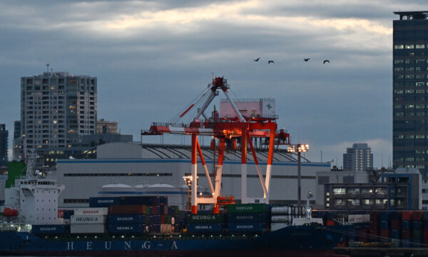 円安で輸出5.1%増　4か月連続拡大も対米減・貿易黒字縮小【2025年12月】