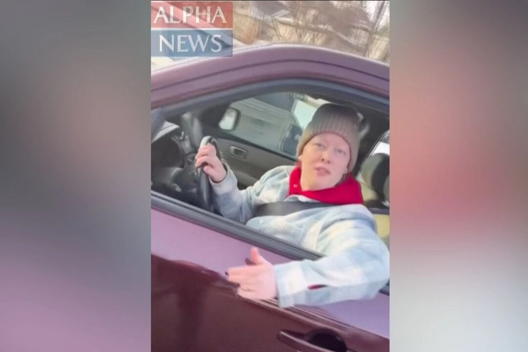 ICE職員が撮影した新映像公開　ミネアポリス発砲事件直前の瞬間