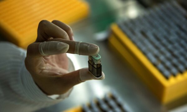 米議員が警告　中国製電子たばこが米国人のデータを不正取得の可能性