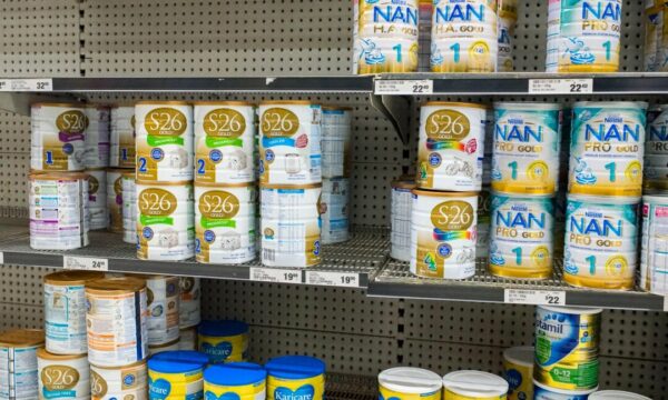 世界的な粉ミルクリコールの原因は中国企業にあった