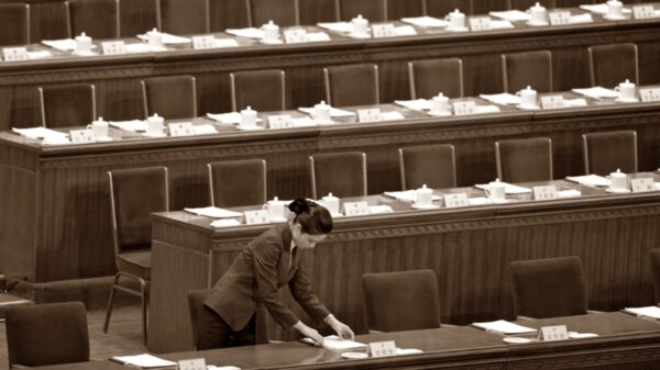 2か月で40人超の中国共産党高官が失脚　摘発頻度は前例なし