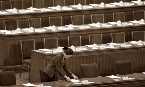 2か月で40人超の中国共産党高官が失脚　摘発頻度は前例なし