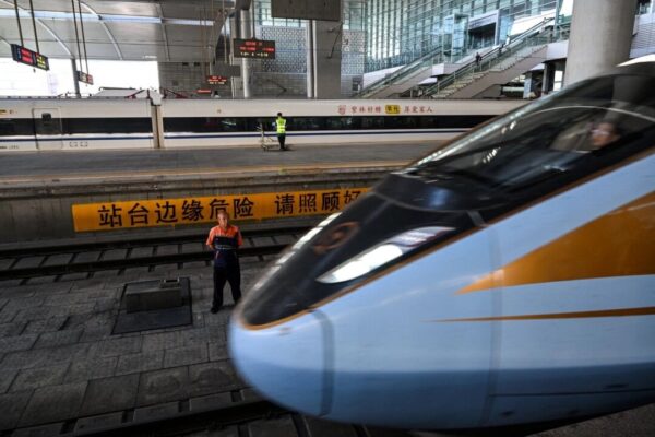 中国のスマート鉄道事業　開業から3年で閉鎖　負債と沈黙を残す