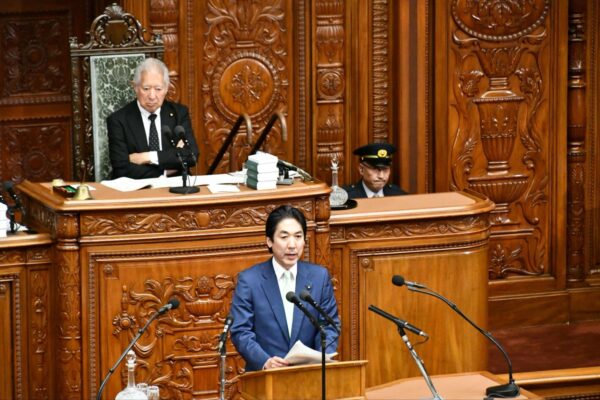 城内経済財政政策担当大臣　経済演説で「新自由主義」から「責任ある積極財政」への転換を表明