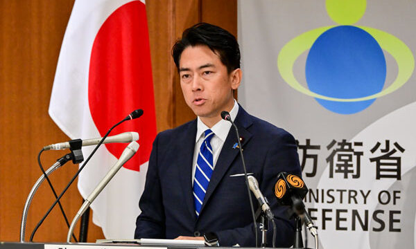 小泉防衛相再任　「戦略三文書」改定など決意表明