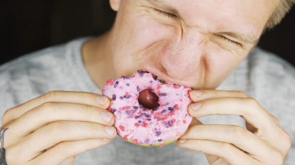 脳の老化を早める可能性がある7つの食品