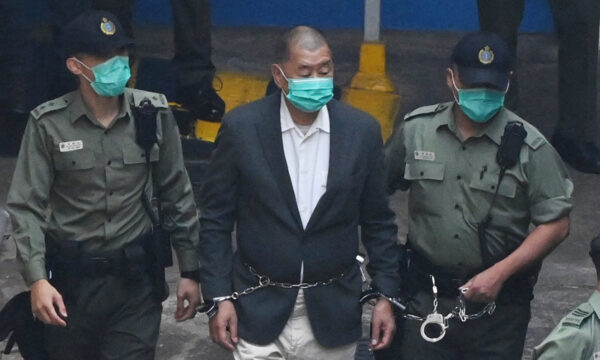 黎智英の友人で元米大使　中共は真実を恐れ　独立メディアを認めない