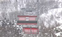 豪州女性　日本のスキー場でリフトに挟まり死亡