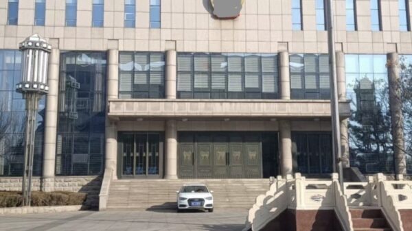 中国で裁判所が踏み倒し　訴え先なし