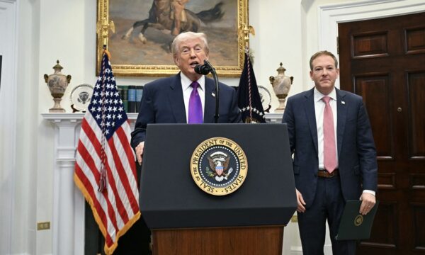 イラン政権交代はトランプ氏の主要目的か？　アナリストたちの見解