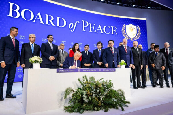 トランプ大統領　第1回平和委員会会合で40カ国以上の代表団を招集