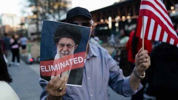 ハメネイ師死亡の詳細　会議中の空爆で高官ら死亡　親族や複数の高官も死亡