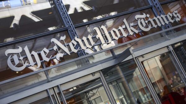 元CIA職員の暴露　中国共産党が米メディアを操り　神韻を中傷している