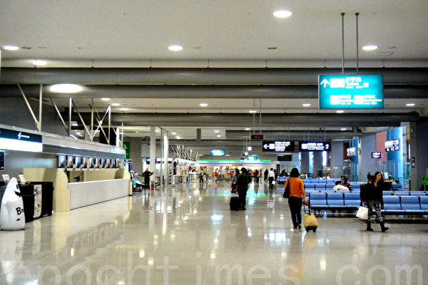 関西空港の中国便　今夏7割減