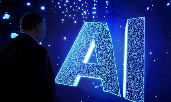 AIが声優の声を無断使用 仕事が奪われる中国の制作現場