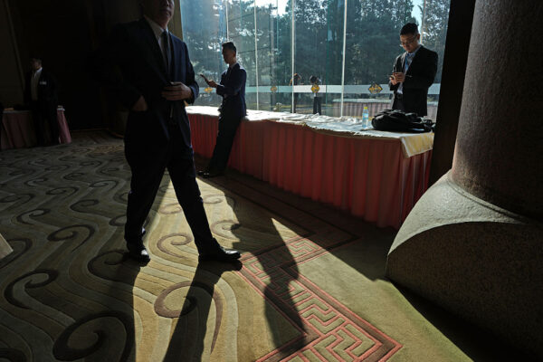 中国発展フォーラムの参加リストに日本企業の名が無かった　対中依存転換の動きが浮き彫り