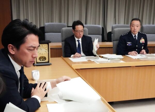 小泉防衛相とヘグセス米戦争長官が電話会談　中東情勢と日米連携確認