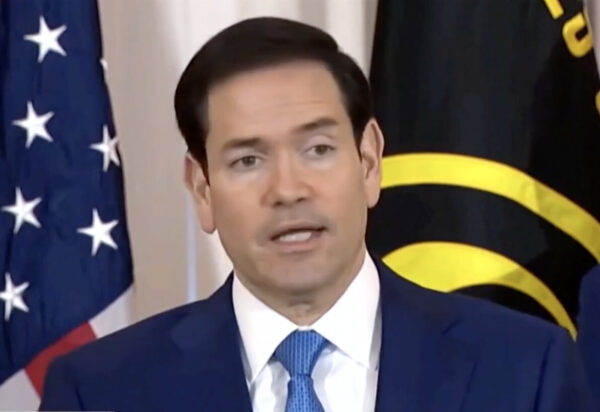 米国が迅速な攻撃を実行　ルビオ国務長官「イランはテロ支援政権だ」