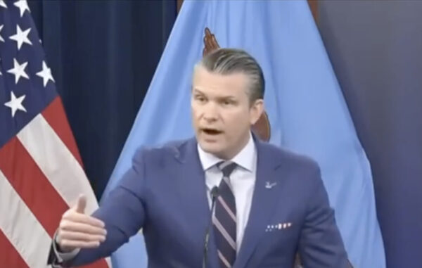 米軍　イランに対する攻撃をさらに強化　「火曜日はイラン空爆の打撃が最大」＝米戦争長官