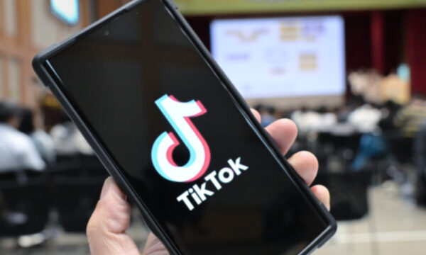 中国 動画投稿に事前ラベル義務化 言論統制をさらに強化