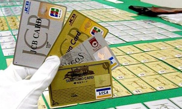 中国留学生の踏み倒しか　カード乱用と家賃滞納で帰国