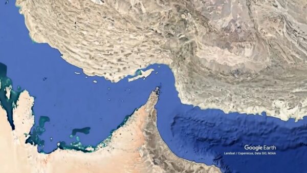 中東戦争でホルムズ海峡緊迫　中国の石油供給に直撃