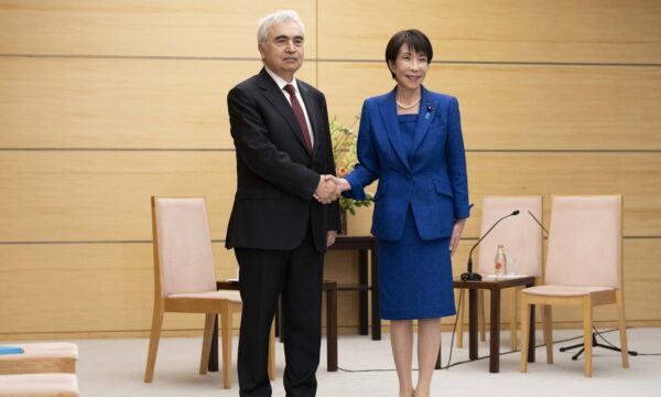 エネルギー不足緩和へ　日本　IEAに石油備蓄の追加放出を要請