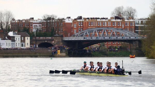 英大学で学生に報酬　中共宣伝への協力促す＝英メディア