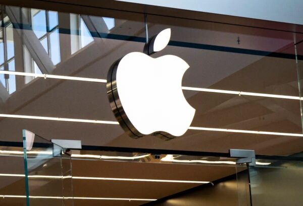 iPhone 17e発表　A19チップ搭載　9万9800円から