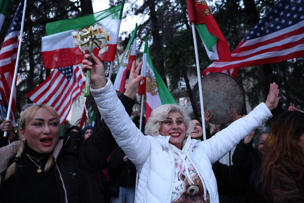 ハメネイ死亡でイラン国民大歓喜　中共学者予言外れ面目丸潰れ