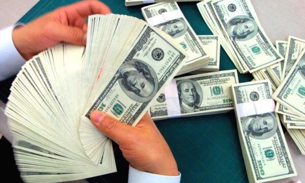 リーマン・ショック再来への懸念　プライベート・クレジット基金が償還制限