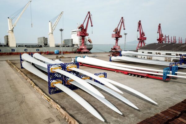 対中貿易戦争の効果鮮明　米国の対中赤字20年ぶり低水準