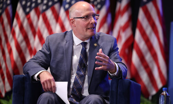 「中共は戦争の推進者」　米下院中国特別委トップが厳しく非難　