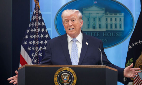 「国家全体が一夜にして壊滅する可能性」　トランプ氏がイランに警告