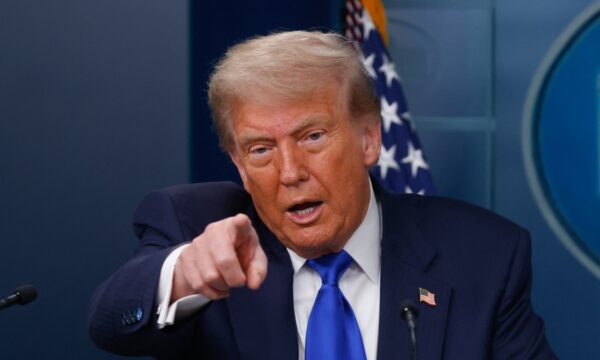 停戦の空白突き 中共がイラン武器支援か　トランプ氏が警告