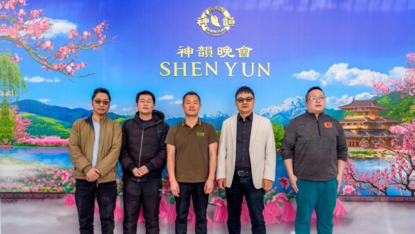 「真の中国文化に心が震えた」神韻バンクーバー公演　華人観客が語る民族の誇りと弾圧への衝撃