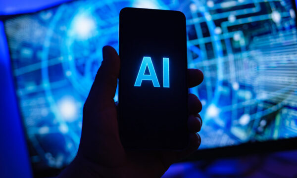 米下院報告書　中共　買収と窃取でAI覇権狙う