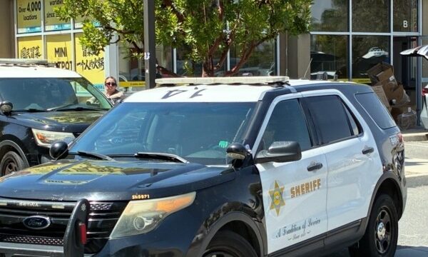 中共からの脱党支援する女性が襲撃され負傷　米当局が容疑者を現行犯逮捕