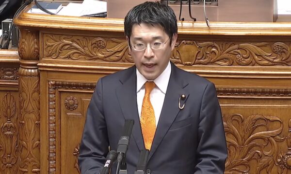 JESTA創設・在留手数料見直しを盛り込んだ入管法改正案　参院審議で「手数料減免」をめぐり議論に