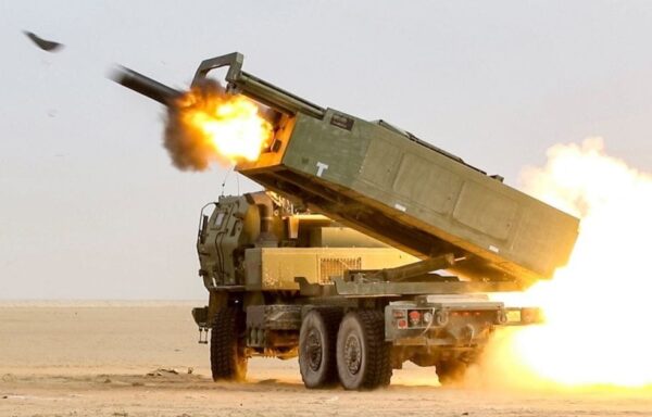 米軍HIMARSを日本で試射　台湾海峡・第一列島線の抑止力強化