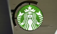 本業逸脱か　中国スターバックス  衣料販売を開始