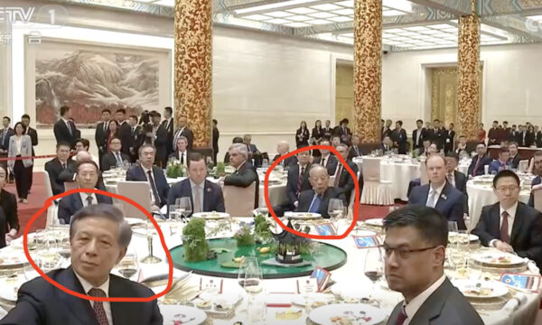 戦狼外交の象徴・楊潔篪が不在　北京の国賓晩餐会が浮かび上がらせた異変
