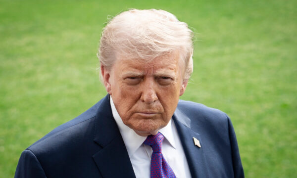トランプ大統領　対イラン合意を急ぐ必要はないと表明