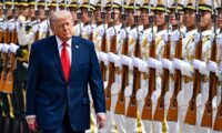 トランプ氏とオバマ氏　中国訪問時の待遇差に注目集まる