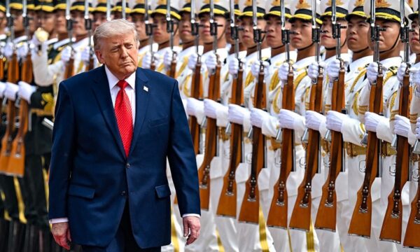 トランプ氏とオバマ氏　中国訪問時の待遇差に注目集まる