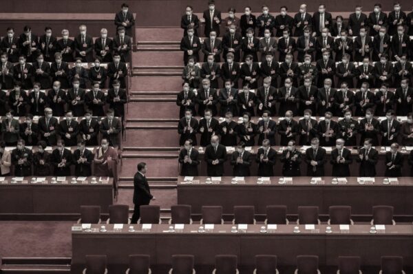 習近平が江沢民を異例の礼賛　党大会にらみ権力固めか