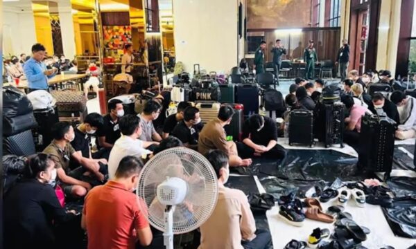 ベトナムで中国籍の男ら4人逮捕　カンボジア詐欺拠点の移転か